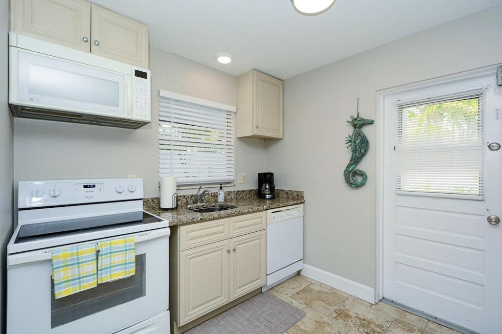 Canal 309 - Right In Siesta Key Village! Exteriér fotografie